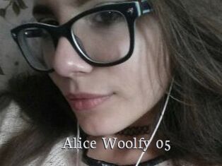Alice_Woolfy_05