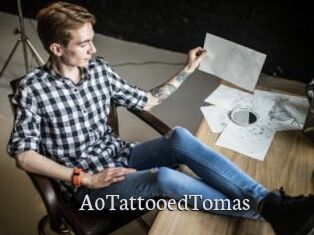 A0TattooedTomas