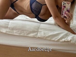 aardbetije Free Host Empire