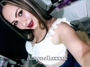 Antonellaxxx12