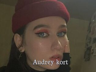 Audrey_kort