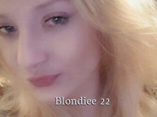 Blondiee_22