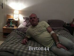 Breton44