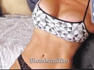 blondemilfxo Free Host Empire