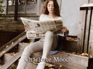 Charlotte_Mooch