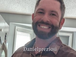 danielpreziosi Free Host Empire