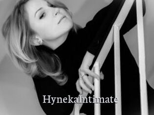 HynekaIntimate