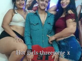 hot_girls_threesome_x Free Host Empire