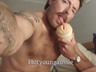 Hotyoungaussie