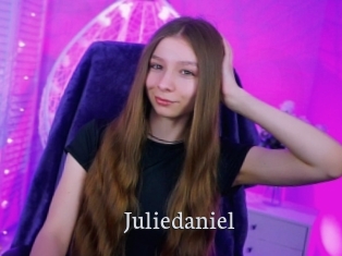 juliedaniel Free Host Empire