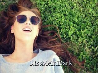 KissMeInDark Free Host Empire
