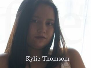 Kylie_Thomsom