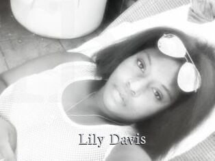 Lily_Davis