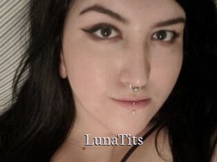 LunaTits