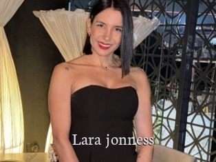 Lara_jonness