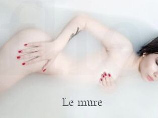 le_mure Free Host Empire