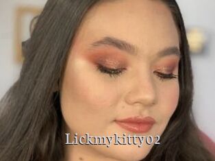 Lickmykitty02