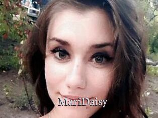 MariDaisy Free Host Empire