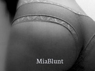 MiaBlunt Free Host Empire