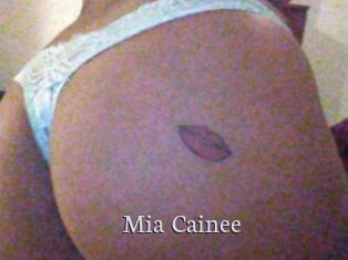 Mia_Cainee
