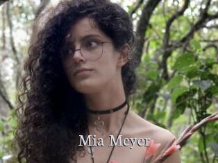 Mia_Meyer