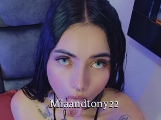 Miaandtony22