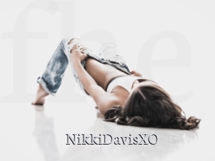 NikkiDavisXO Free Host Empire