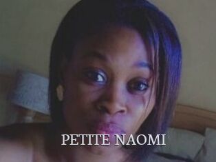 PETITE_NAOMI