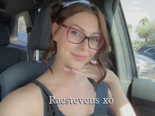 raestevens_xo Free Host Empire