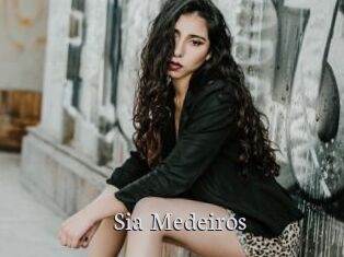 Sia_Medeiros