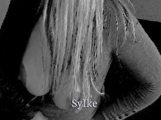 Sylke Free Host Empire