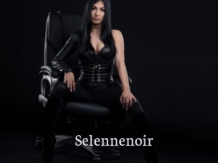 selennenoir Free Host Empire