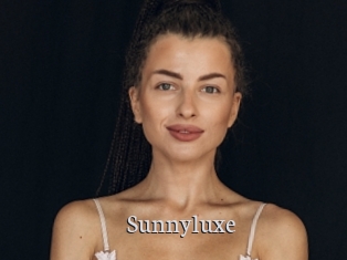 sunnyluxe Free Host Empire