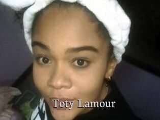 Toty_Lamour