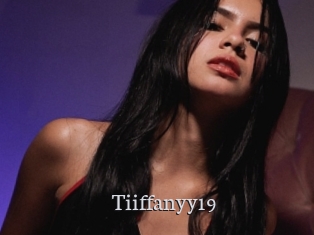Tiiffanyy19