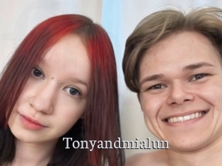 Tonyandmialun