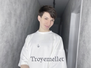 troyemellet Free Host Empire