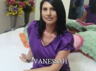 VANESSAH_ Free Host Empire