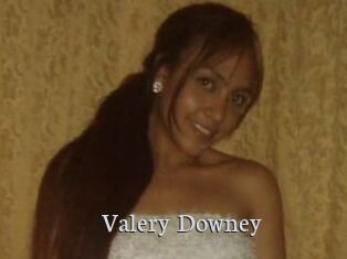 Valery_Downey Free Host Empire