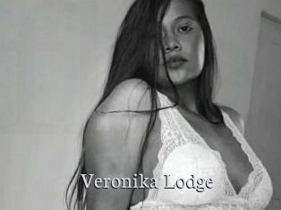 Veronika_Lodge