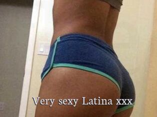 Very_sexy_Latina_xxx